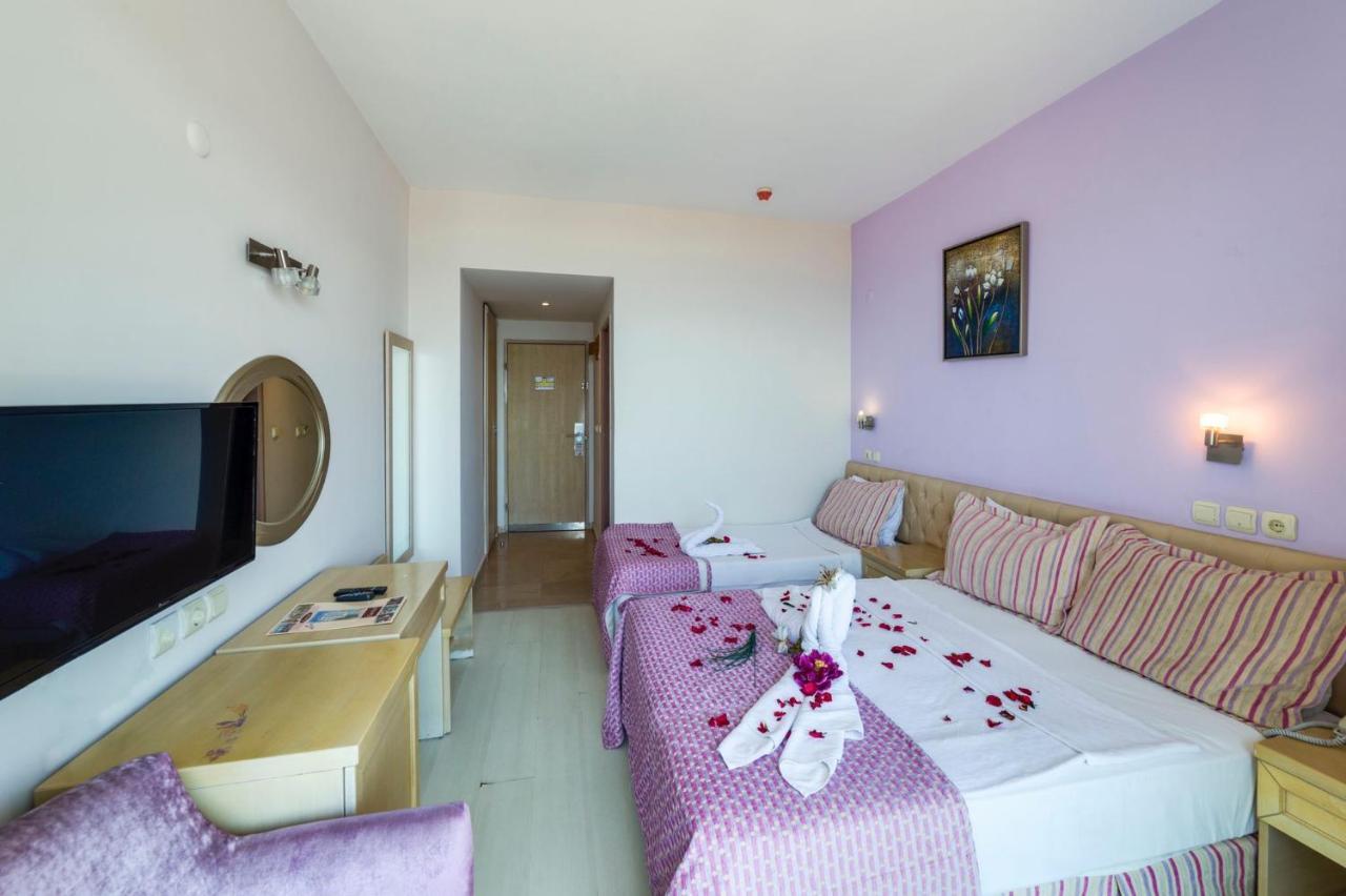 Porteras Otel Kusadasi Exterior photo
