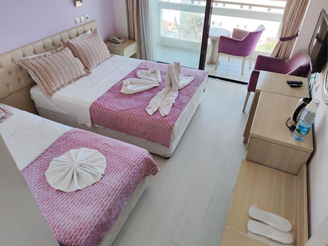 Porteras Otel Kusadasi Exterior photo